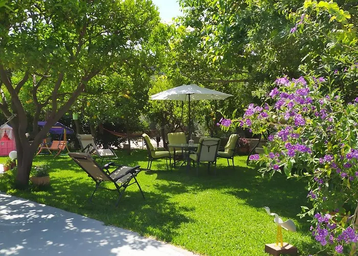 Thalia\'S Place